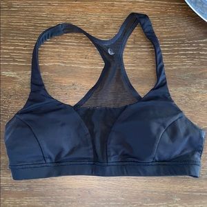 Black lululemon sports bra